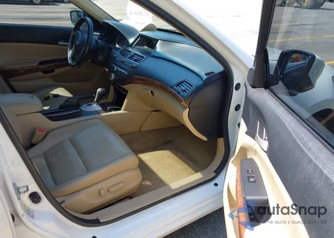 2011 Honda Accord 2.4 Ex-L из США, поврежденный, VIN 1HGCP2F8XBA803592